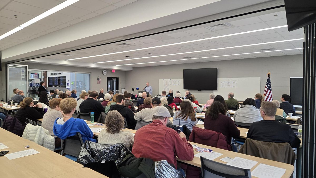 Jake Johnson tweet media