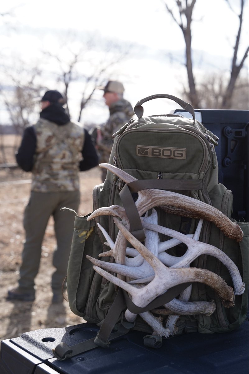 DogginwithLevi's tweet image. It’s just about making as many memories as possible…
•
•
•
•
#BOGhunt #bogpacks #daypack #montana #lightsout