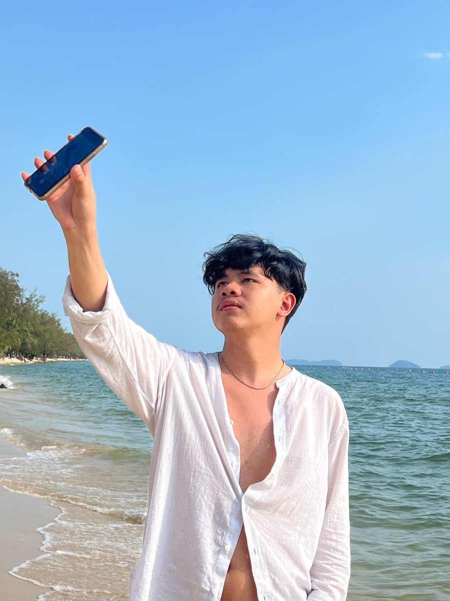 Bzchee18's tweet photo. អត់ស្អាត😶 https://t.co/oVkHNfX2Im
