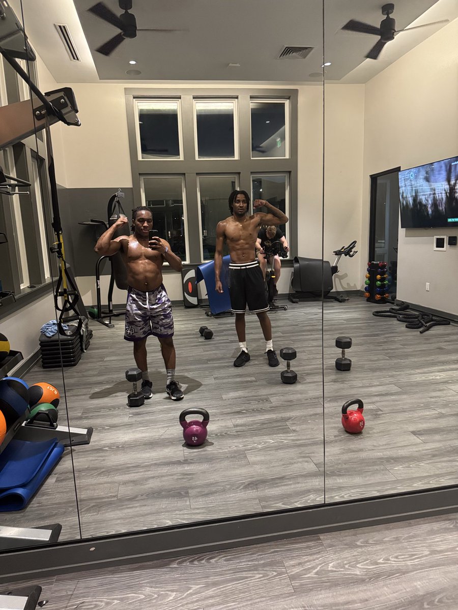 teeshon smith tweet media