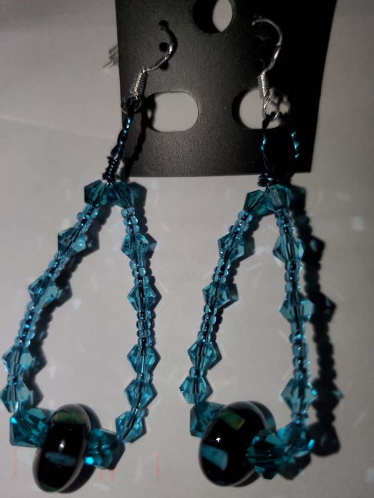 kellynannem's tweet photo. Art of the Day! "Hand Blown Glass earrings". Buy at: https://t.co/RWPg7PeU6x https://t.co/rsbnFFeJt7