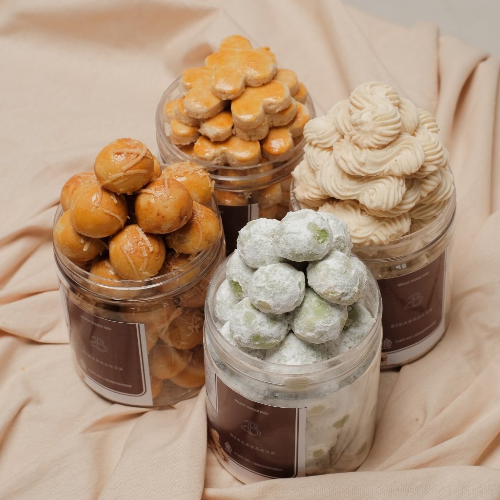 lapaknyaD's tweet photo. Nastar dkk udah beli?
Pesan dulu kue lebarannya bestie, soalnya kalo mepet takut nyampenya abis lebaran😭
Sini2 aku kasih rekomendasi toko kukernya✍

A thread https://t.co/VsxrrEEVvC