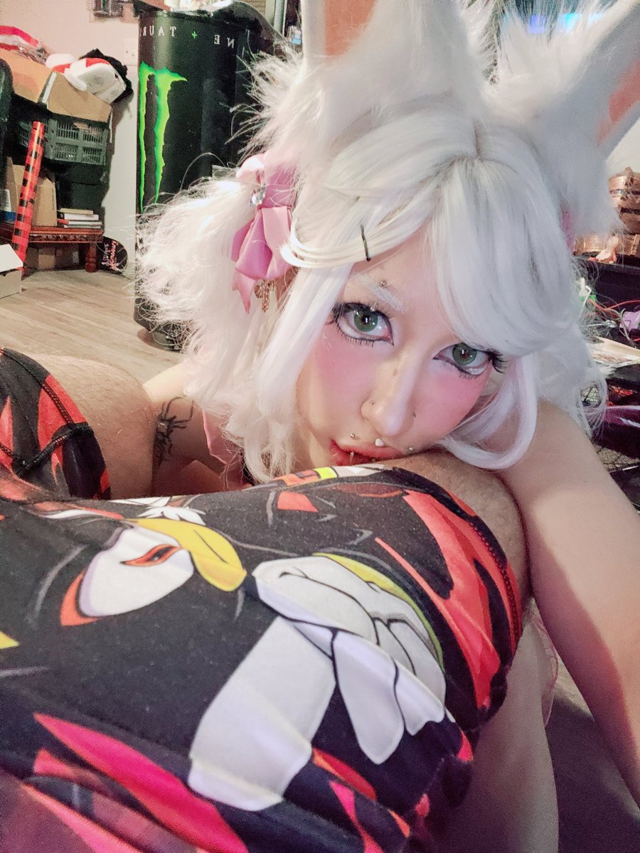 MortifierDoll tweet media