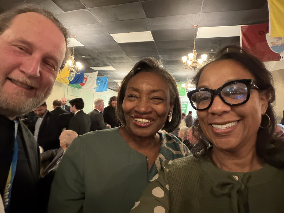 NYSPEF's tweet photo. PEF leaders, led by Secretary Treasurer Joe Donahue and VPs Darlene Williams and Bruce Giddings, attended the American-Irish Legislators Society St. Patrick’s dinner tonight in Albany. https://t.co/iyJNVOagLv