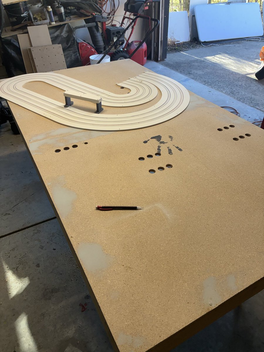 SloppySlots's tweet photo. An small 3x6 getting ready to go to a new home https://t.co/PpatFohyr2