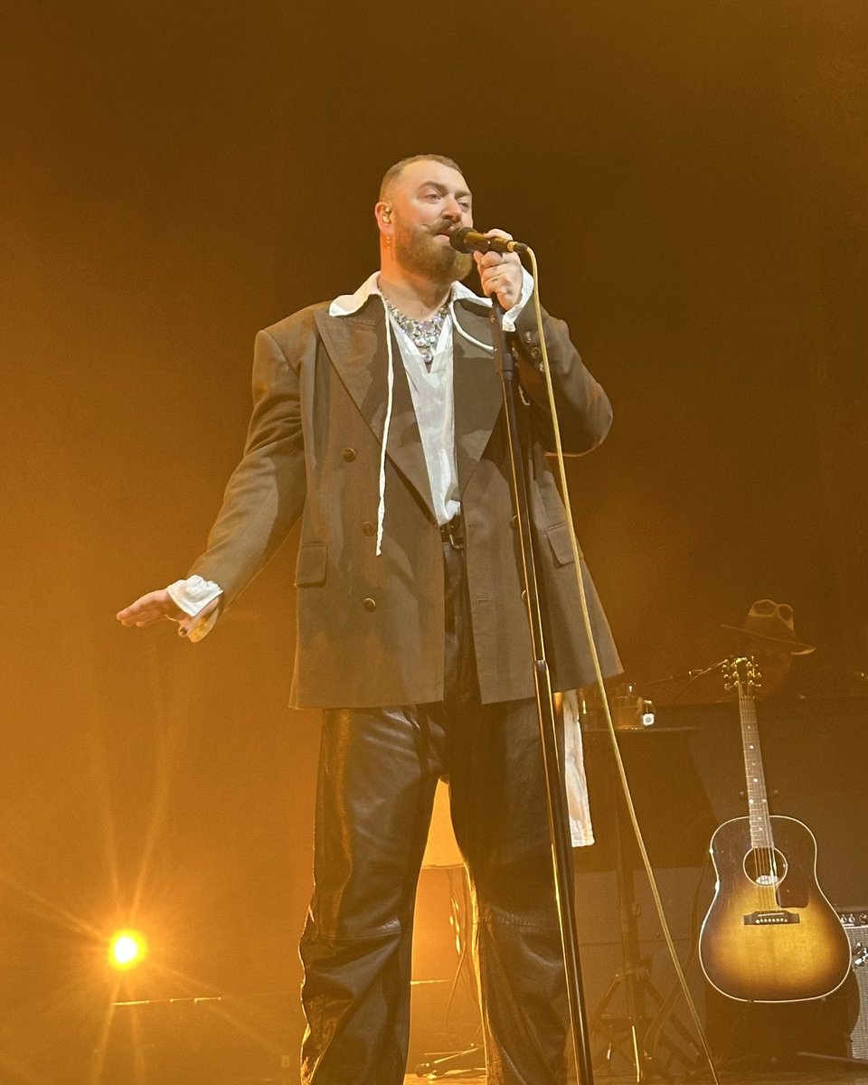 itsmericky_1's tweet image. Soooo got to see Sam Smith in San Francisco . They were amazing ❤️  #samsmith
