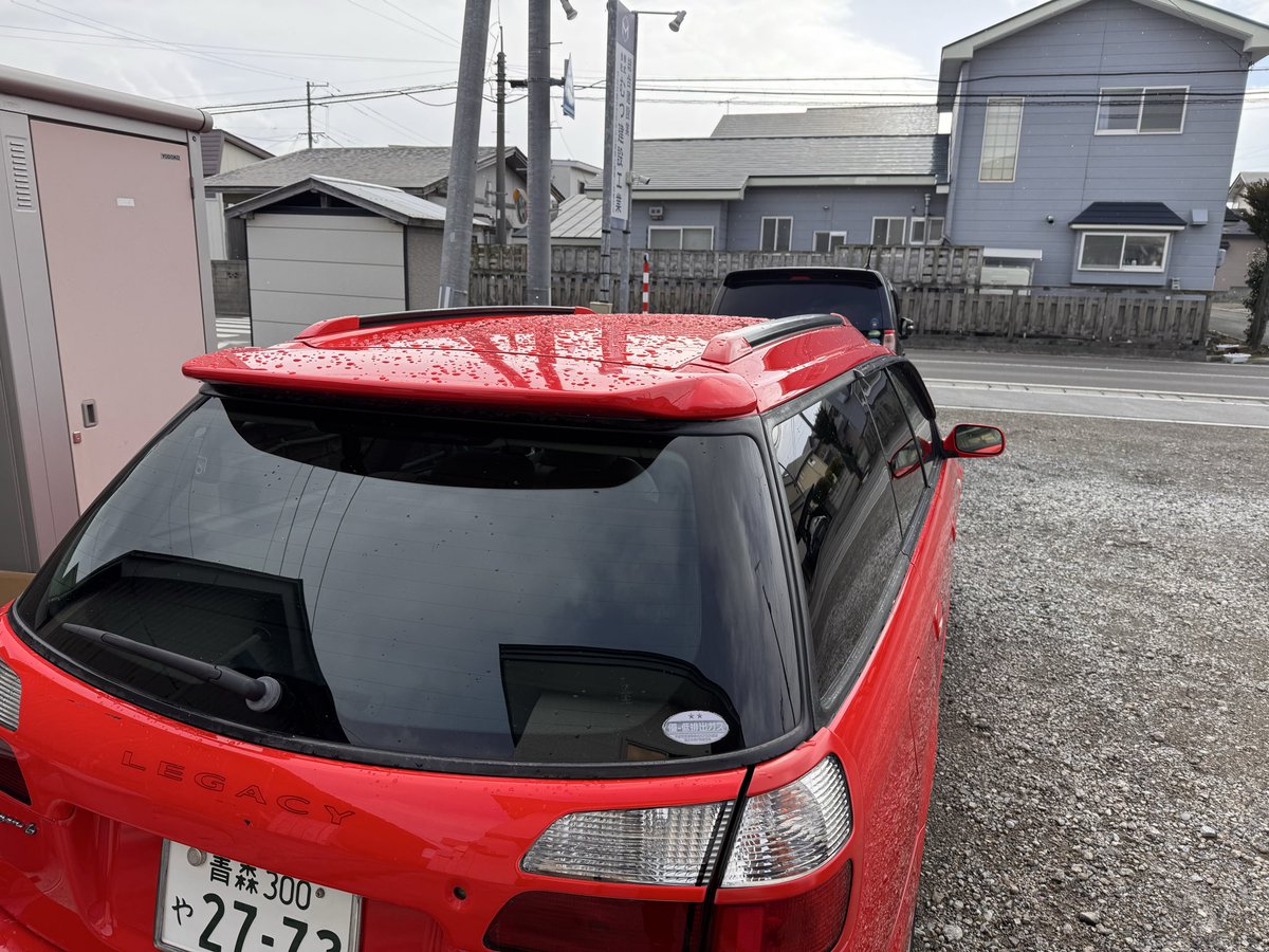 tegu_chanTV's tweet photo. レガシィBHで昨日三沢市方面にドライブしてる間に，赤鰤６ちゃんはキーパーでピカピカになってもらいました。次のドライブはブリッツエン６でお出かけしようーっと。スバルエンブレム取れたようだ💦#スバル#レガシィ#ブリッツエン#Bltzen#3リッター#赤鰤 https://t.co/ysx2ggFwxH