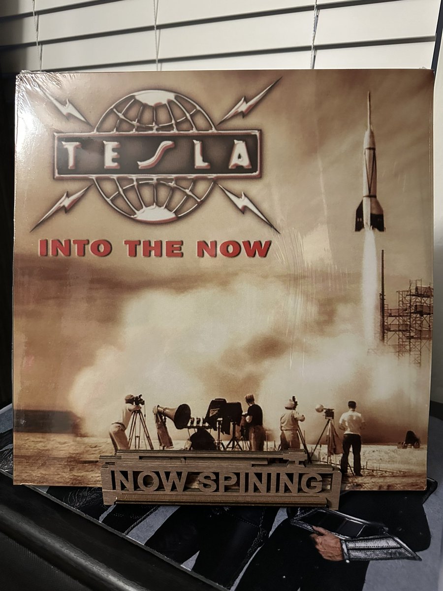 🎶KI⚡️⚡️_On_Vinyl🎶 tweet media