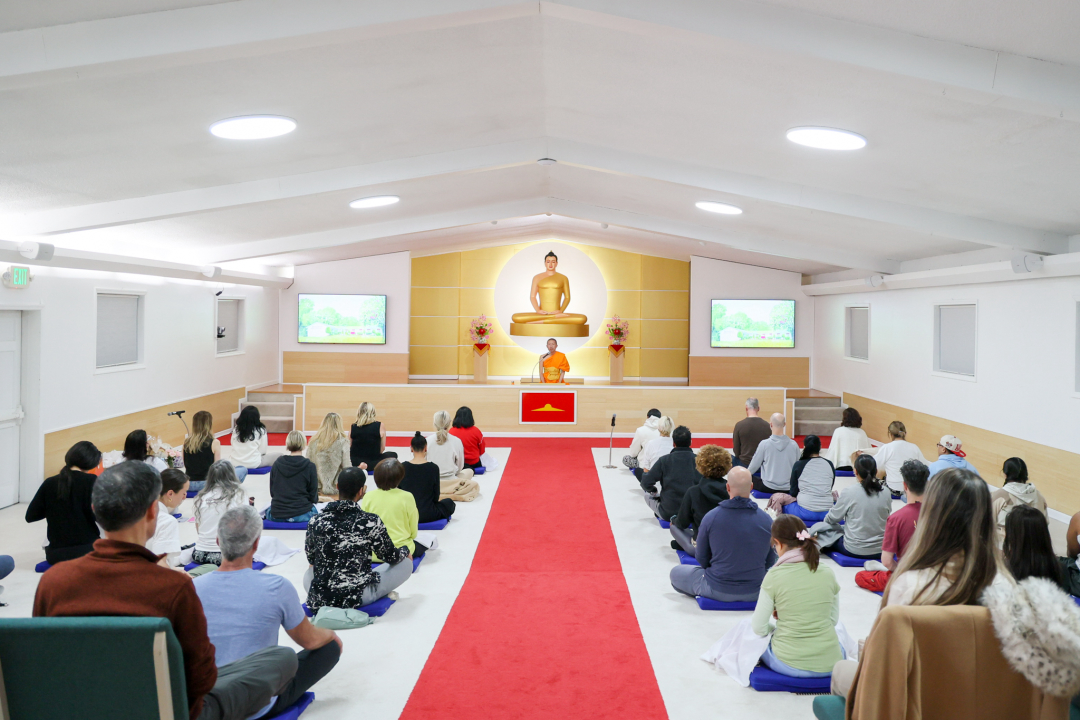 DMCupdates's tweet photo. วัดพระธรรมกายจอร์เจีย ประเทศสหรัฐอเมริกา ได้จัดคลาสปฏิบัติธรรม พร้อมกับเติมปัญญาด้วยหลักธรรมะที่เปลี่ยนชีวิตและสร้างแรงบันดาลใจ เติมพลังใจให้กับชาวท้องถิ่น https://t.co/2HEScMTGF3

#สมาธิ
#ข่าวพระพุทธศาสนาในต่างประเทศ https://t.co/RXt6mREDts