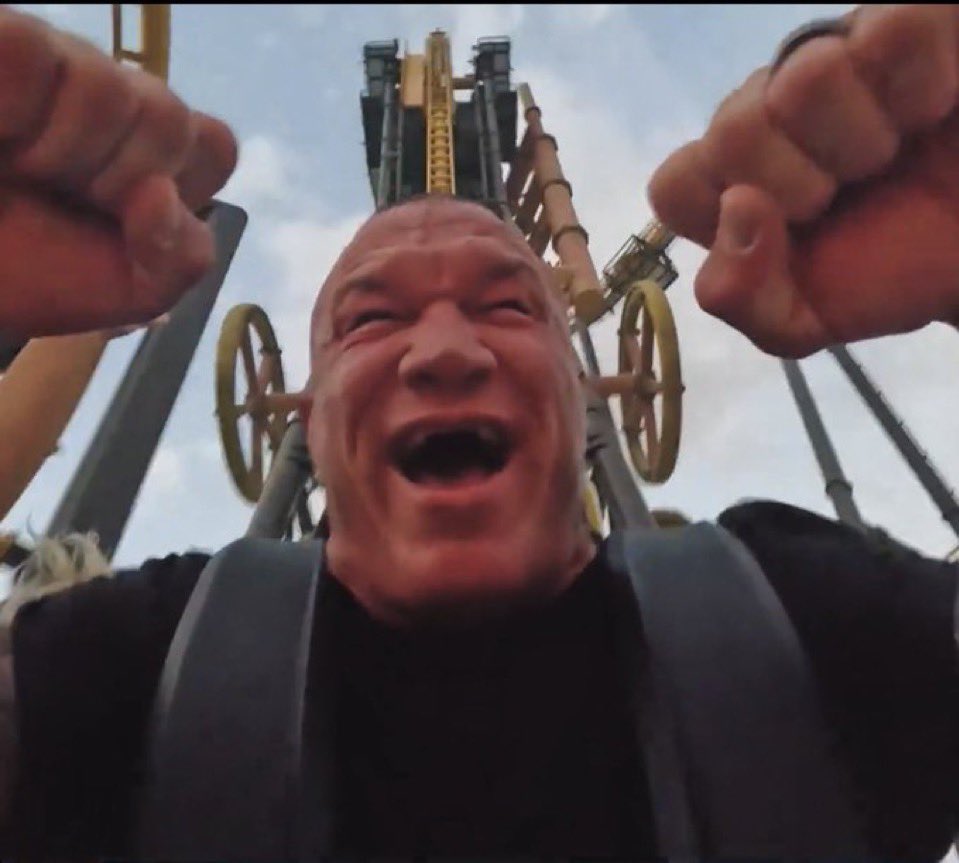 Roman Reigns SZN 💥 tweet media