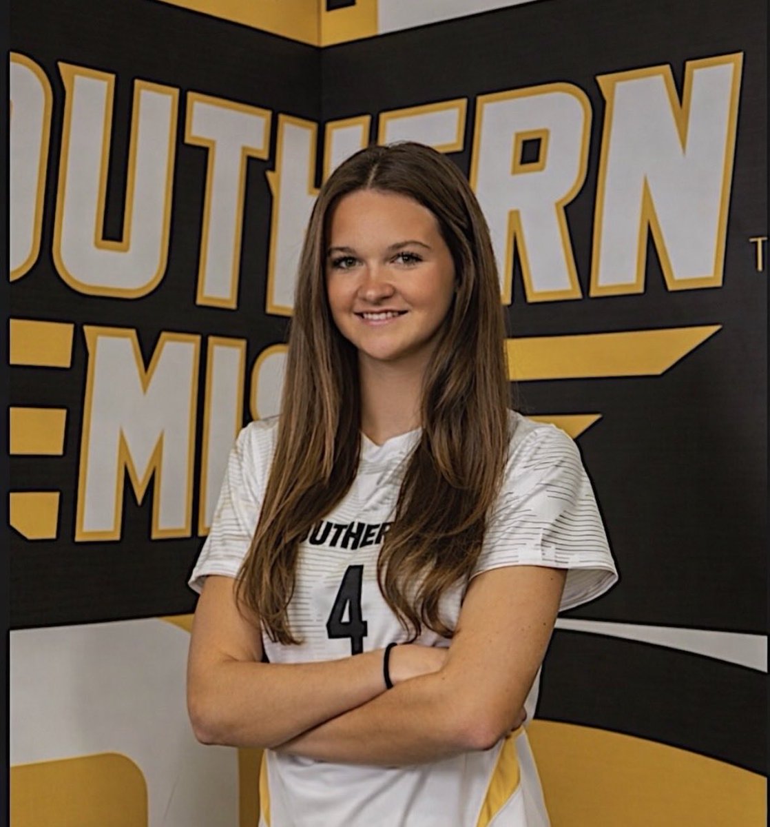 DavidRJames12's tweet photo. My baby girl!! #SMTTT Let’s go!!! https://t.co/zrwAXRyCZY