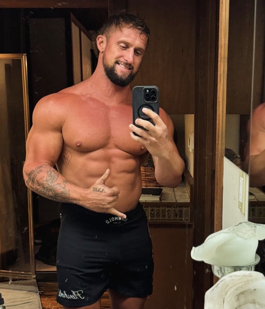 Tim Reed tweet media