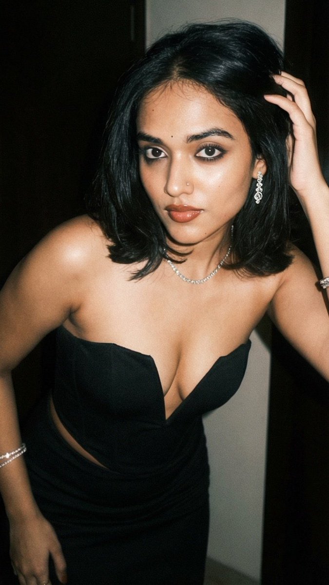 LoveIndia163's tweet photo. Shreyyy is just 23 figure🔥 https://t.co/2NJQ5UewqH