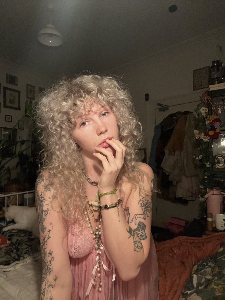 FaeryForestOF's tweet photo. Who wants a little treat? https://t.co/lZ8ViXWpQd