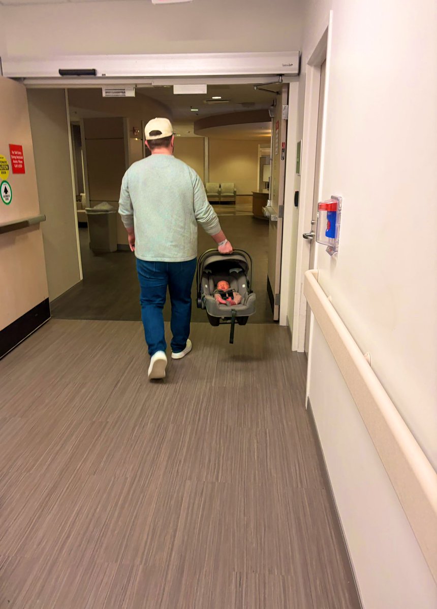 AngelOfBattle tweet media