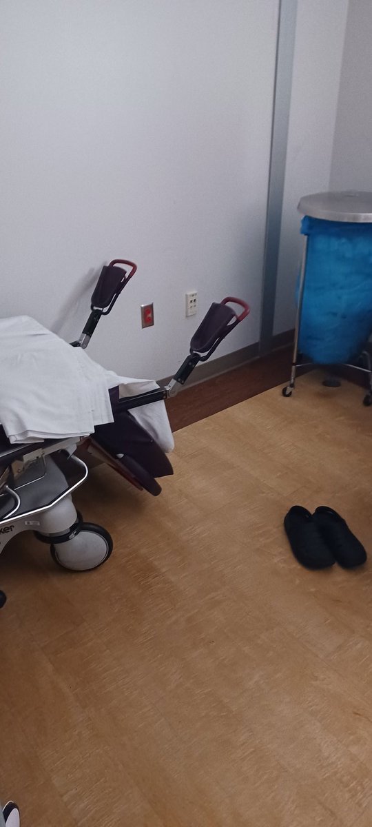 DisFluent's tweet photo. I had another transvaginal ultrasound done today bcuz of cramps...had one done a year ago

I had to have a full bladder &amp; I have overactive bladder...it did not go well. 1st part of the test I was fully clothed &amp; I pissed on myself/clothes &amp; the bed.
#MyWorld
#EmbarrassingDay https://t.co/ymStER2cAV