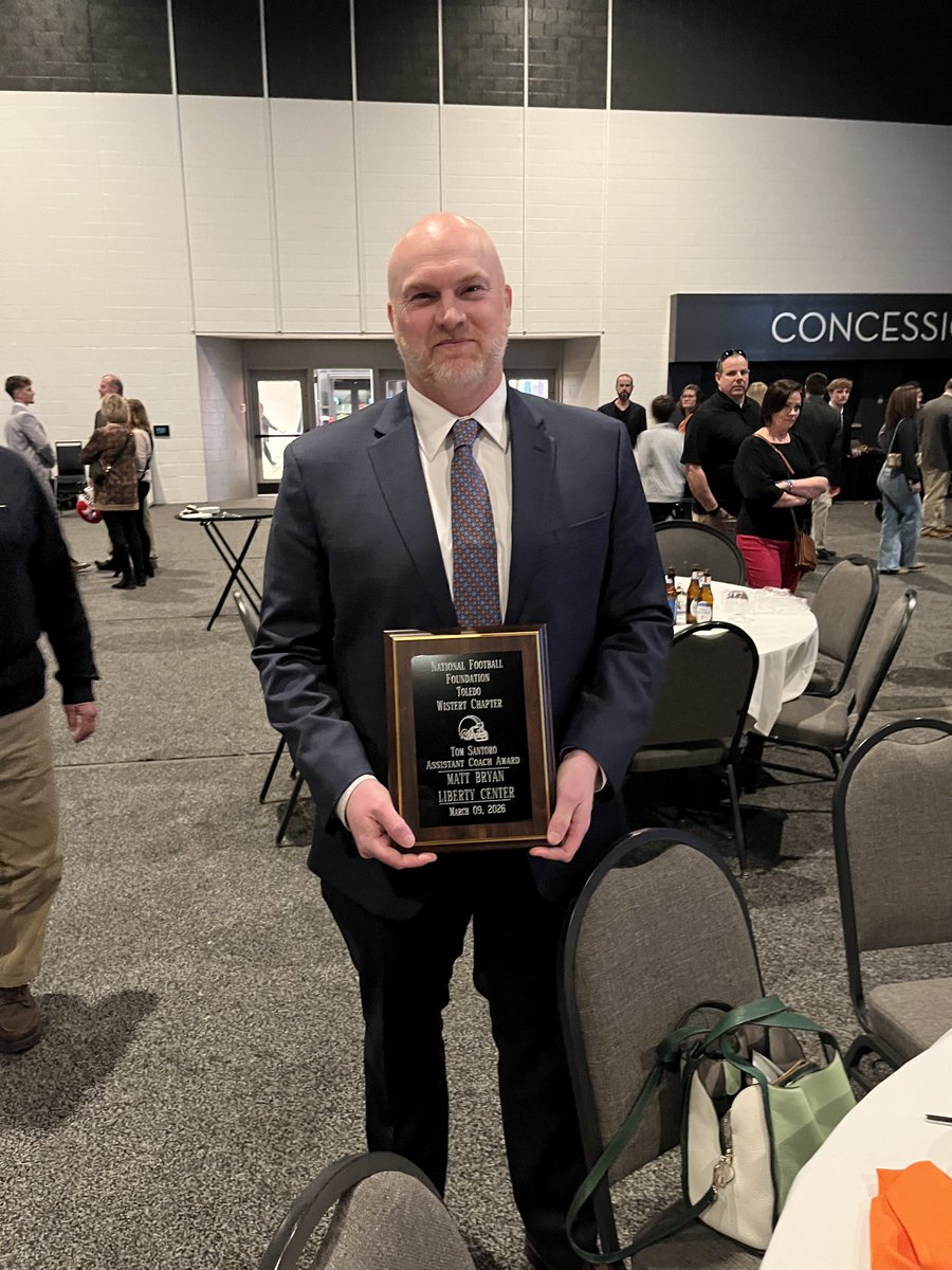 LC Football tweet media