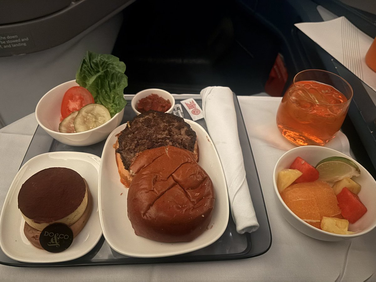 Death2Rosie's tweet photo. At the end of the day… there is only 1 man I want to eat a burger with (especially 40,000 feet in first class) https://t.co/BTQwEwSgXk