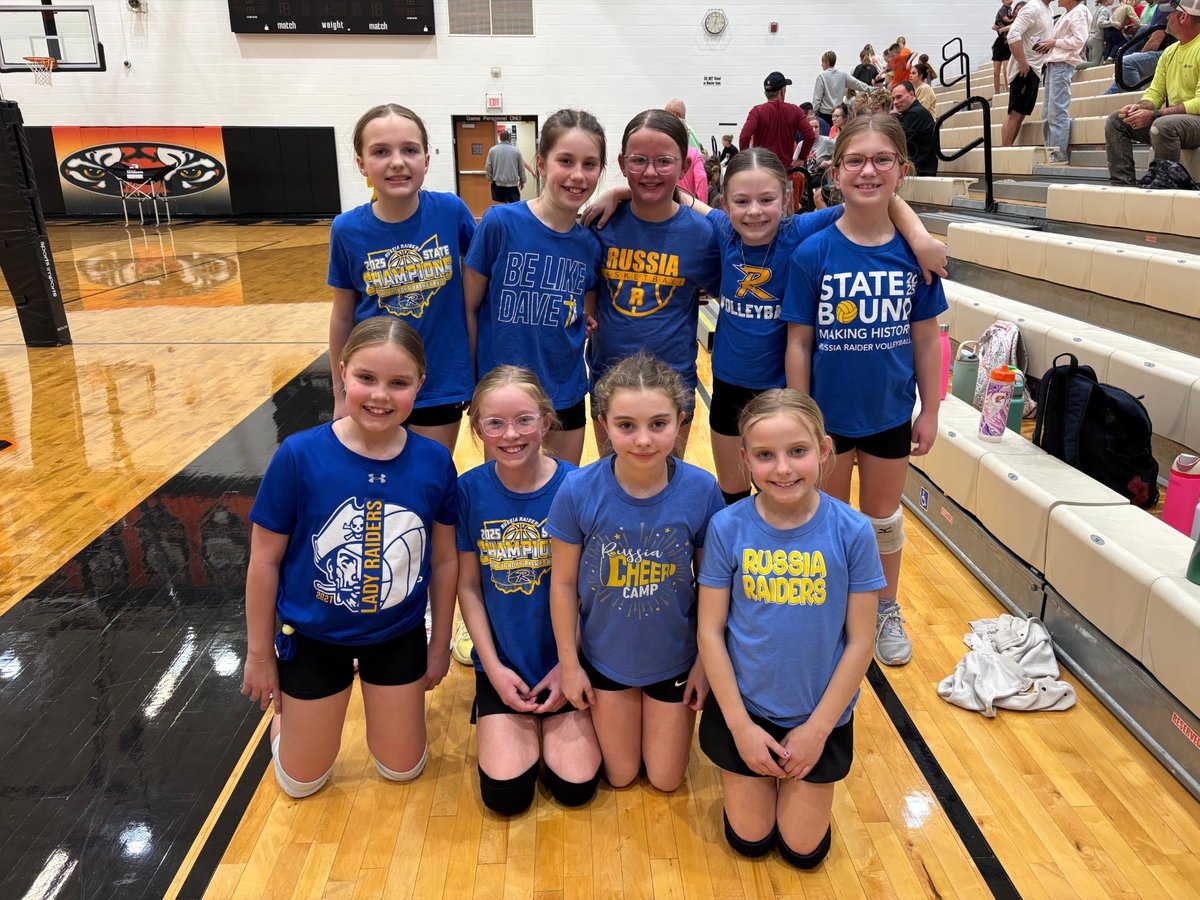 A group of 3rd/4th grade Russia girls traveled to Versailles tonight for a friendly scrimmage! Girls had a great time and played well 💪🏼

#BuiltForMore