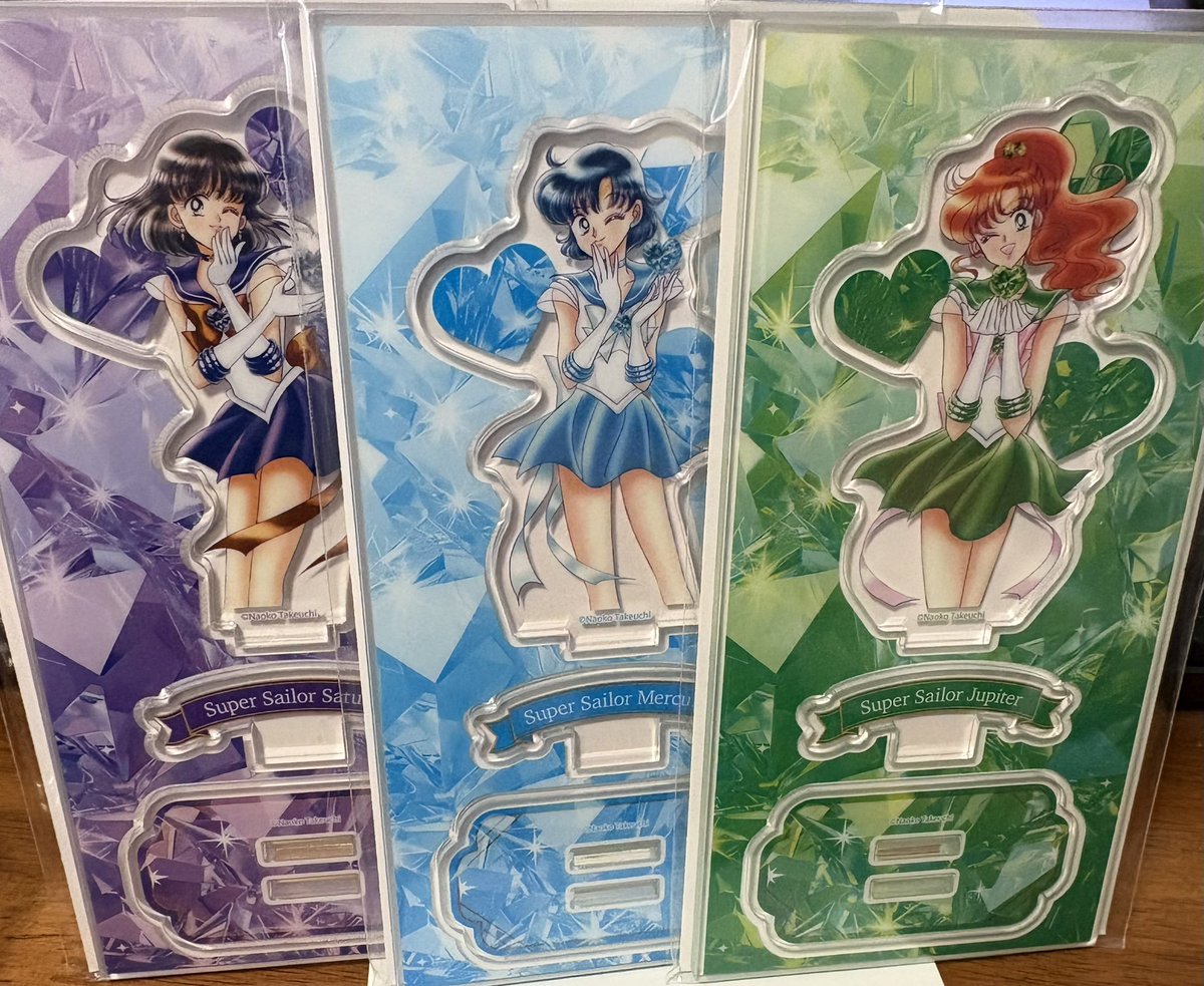 出遅れたけど推し全員買えた～❣️ちなみに全戦士あった😀グミとかガルボは扱ってなかったのかなー？ぐるぐる探したけど見つけられなかった