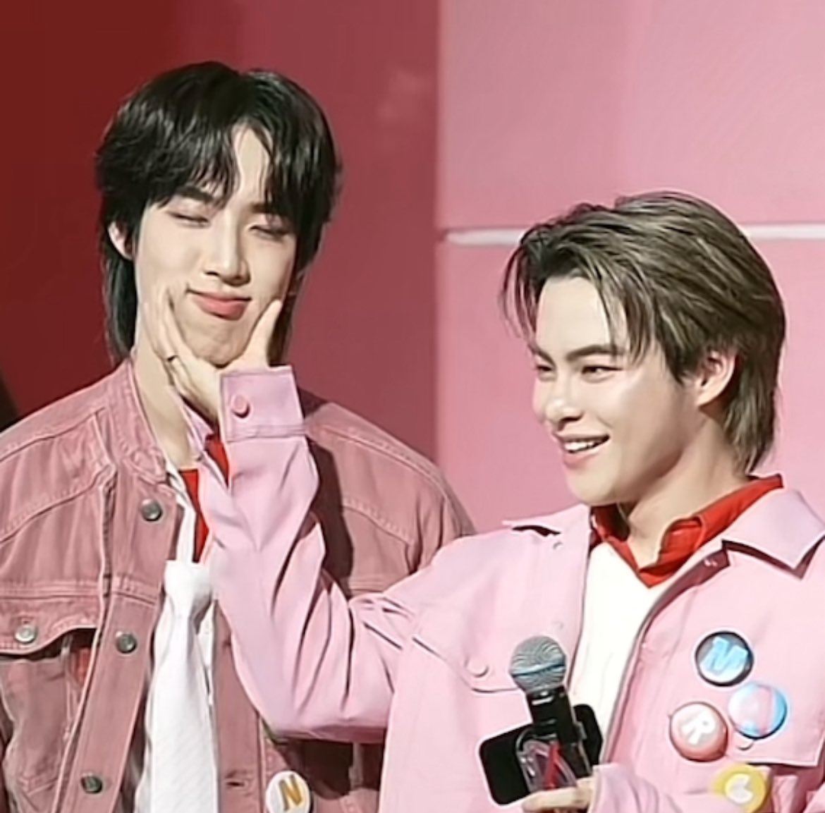 มาบีบแก้มให้ดูอีกรอบหน่อยจิ สันยาป้าจะไม่ขออะไรอีกแล้ว 👌🏼👌🏼 (ขอ)