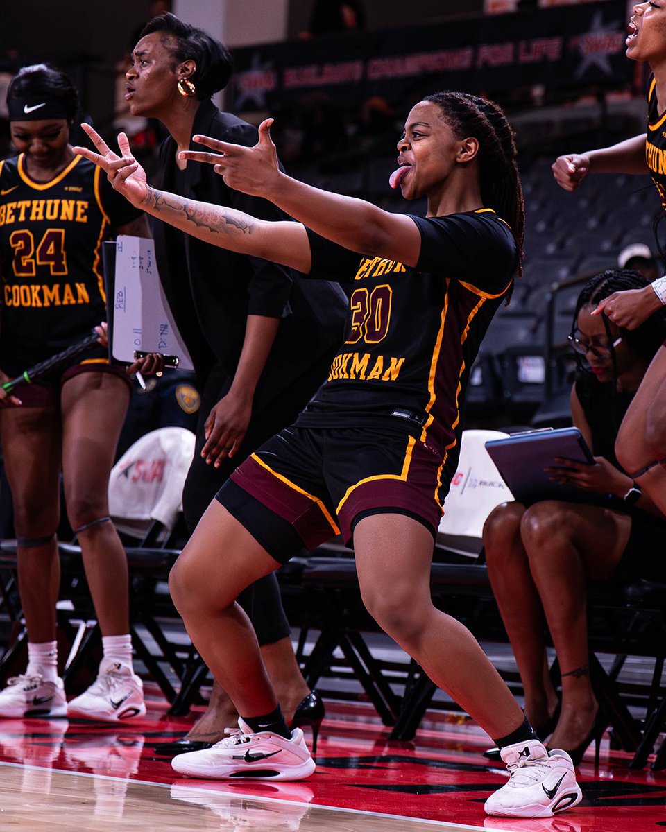 BCUWBB's tweet photo. Get you a teammate like KP!

#𝙃𝙖𝙞𝙡𝙒𝙞𝙡𝙙𝙘𝙖𝙩𝙨 | #𝙋𝙧𝙚𝙮𝙏𝙤𝙜𝙚𝙩𝙝𝙚𝙧 https://t.co/XufYUp5okf