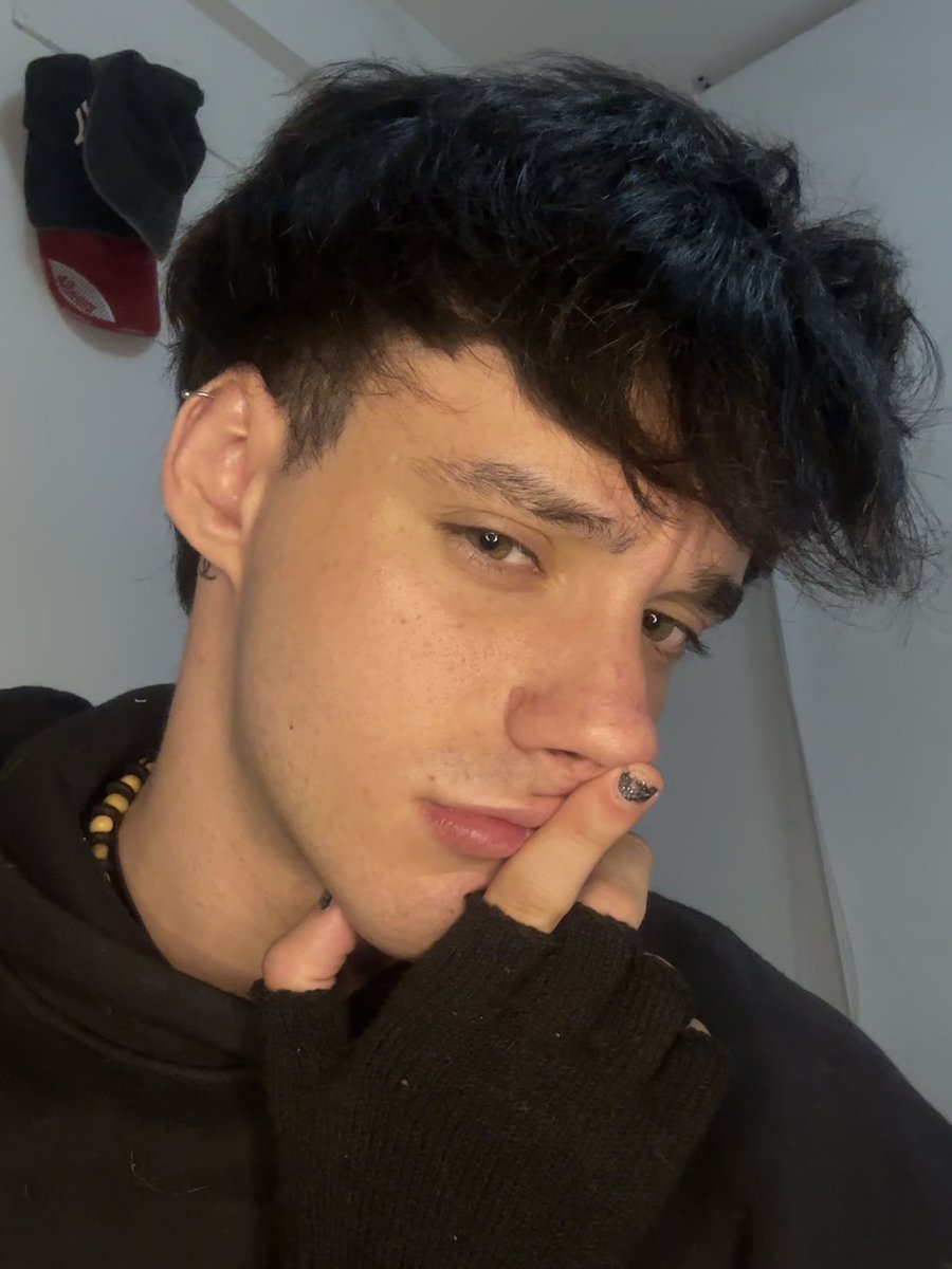 valen twink🇦🇷 tweet media