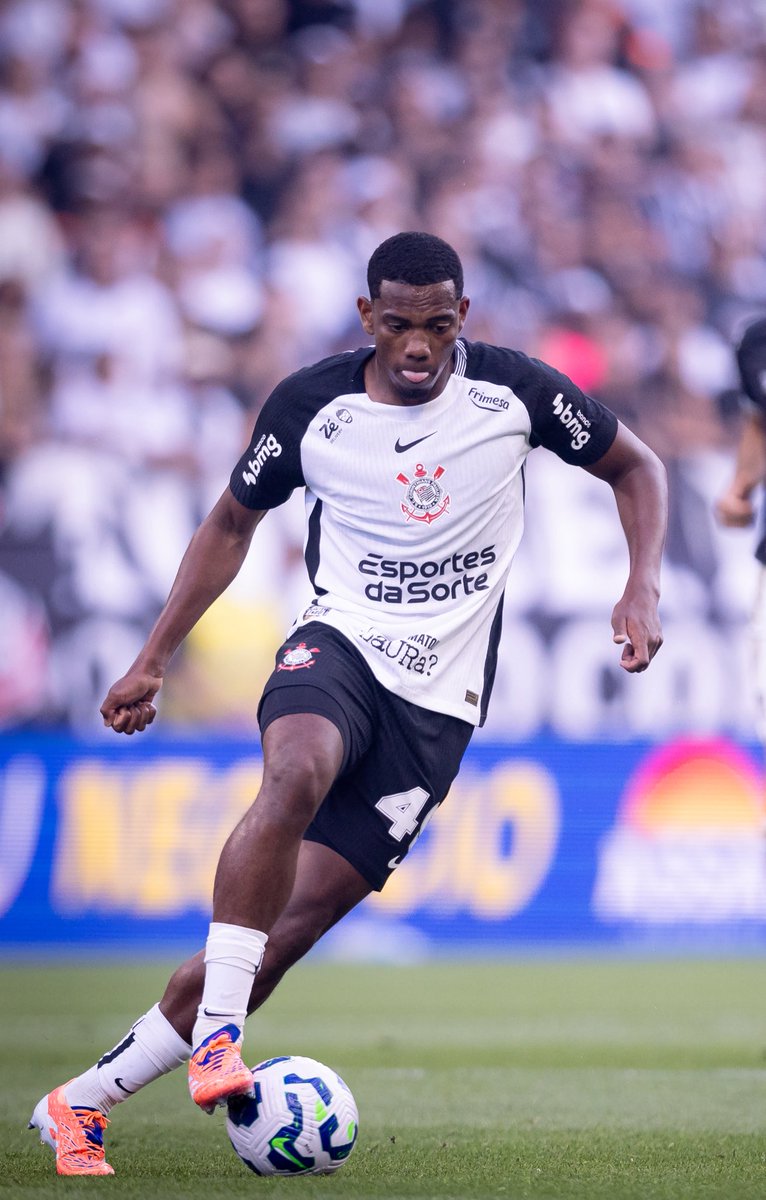 🦅 REVELAÇÃO DO CAMPEONATO! | André Luiz foi eleito o jogador revelação do campeonato paulista 2026.

📸 SCCP