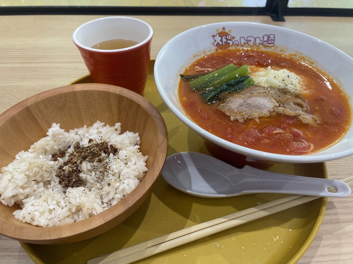 ot2yga's tweet photo. 昔よく食べてた太陽のトマト麺が家の近くに出来てて食べた！昔の方が美味しかった気がする https://t.co/66yzHuzDXb