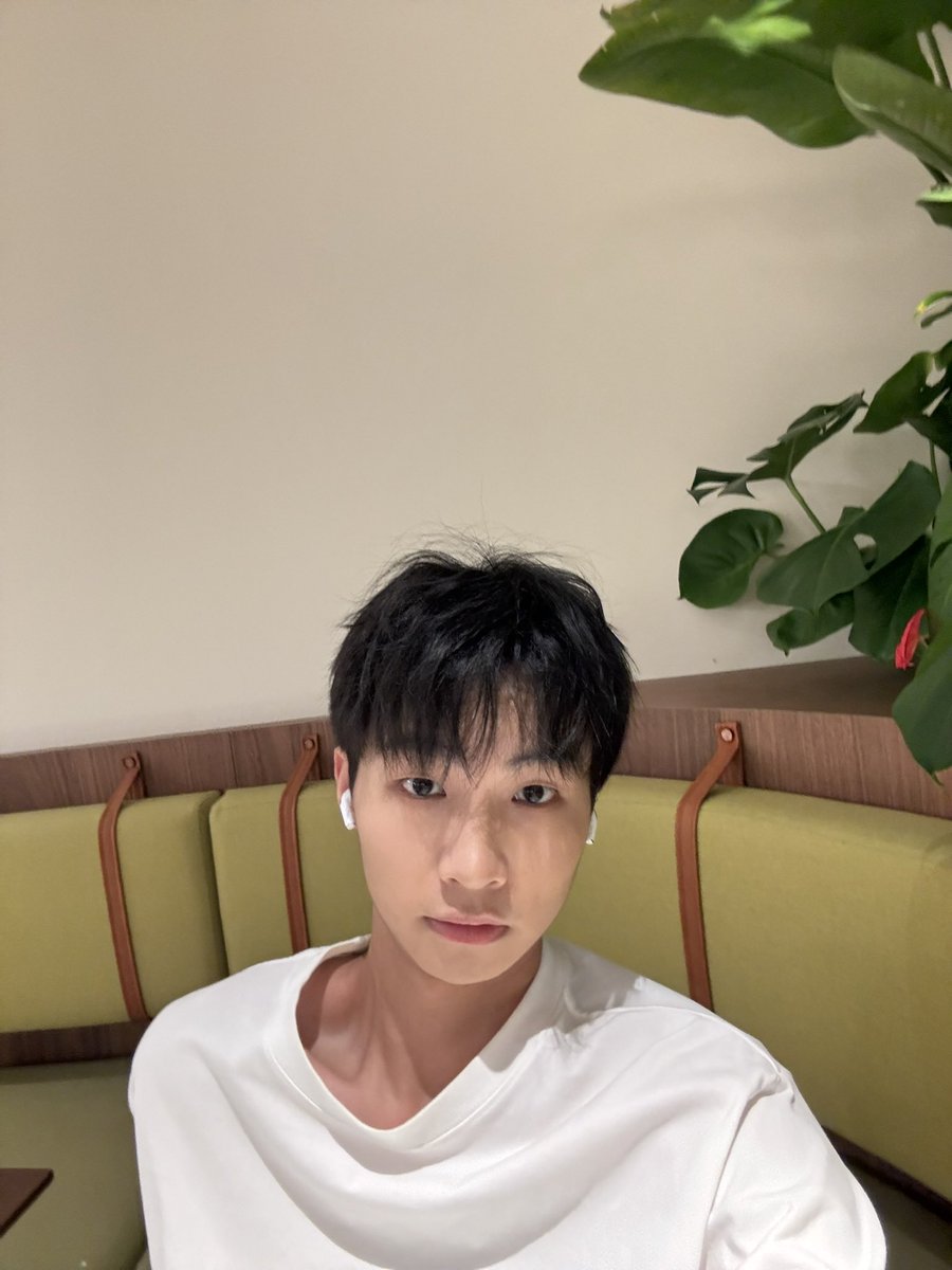 少管我王子重生版 tweet media