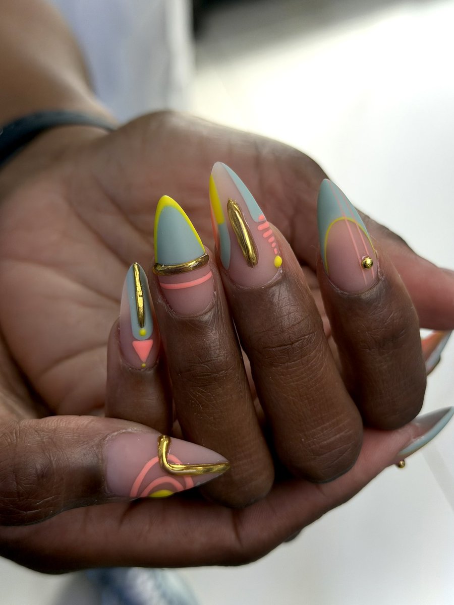 Milanomanvel's tweet image. Manvel girls know the secret 💅
Perfect nails = instant glow-up ✨

At Milano Nail Spa Manvel, every set is designed to elevate your look, your mood, and your confidence. 

#MilanoNailSpaManvel #springnails #nailinspo #NailArt #springreset