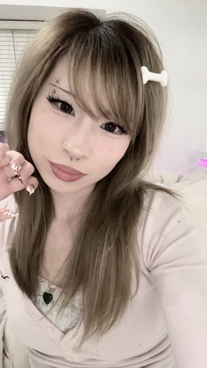 ⋆｡‧˚ʚ risa ɞ˚‧｡⋆ tweet media