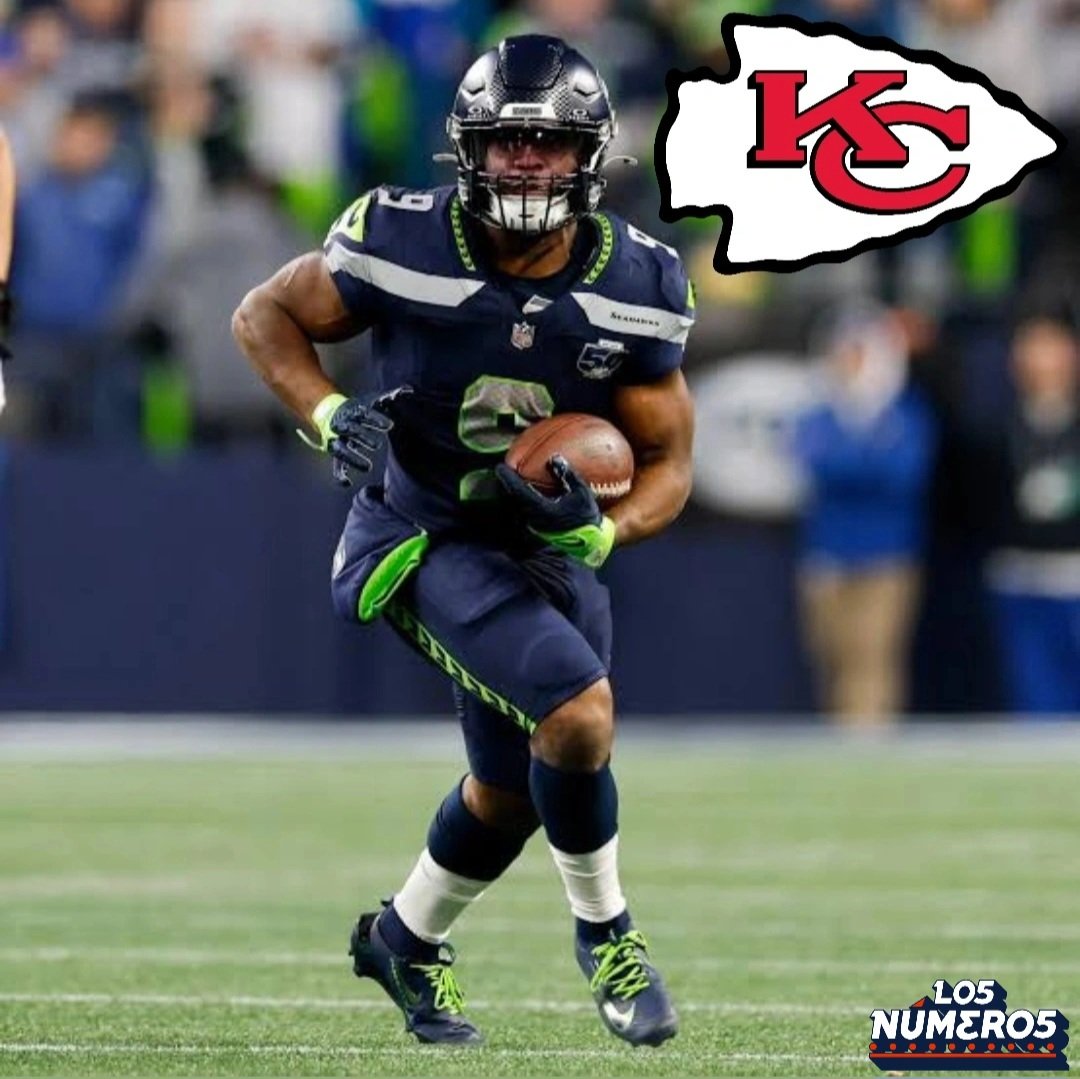 Lo5_Num3ro5's tweet photo. WALKER III FIRMA CON KANSAS 🔴

Los Kansas City Chiefs firman al RB Kenneth Walker III a un contrato por 3 años y $45 millones de dólares. 

#KansasCityChiefs #KennethWalkerIII  #FreeAgency #NFL https://t.co/YbfXNH4p4J