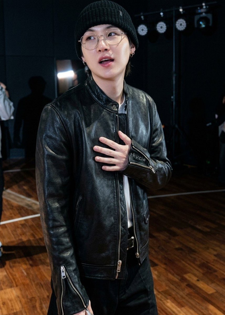 FreshGboyD's tweet photo. มีคนอวยพรพี่เยอะเยอะเกินไป ใจบ่ดี https://t.co/rz83QsEGyF