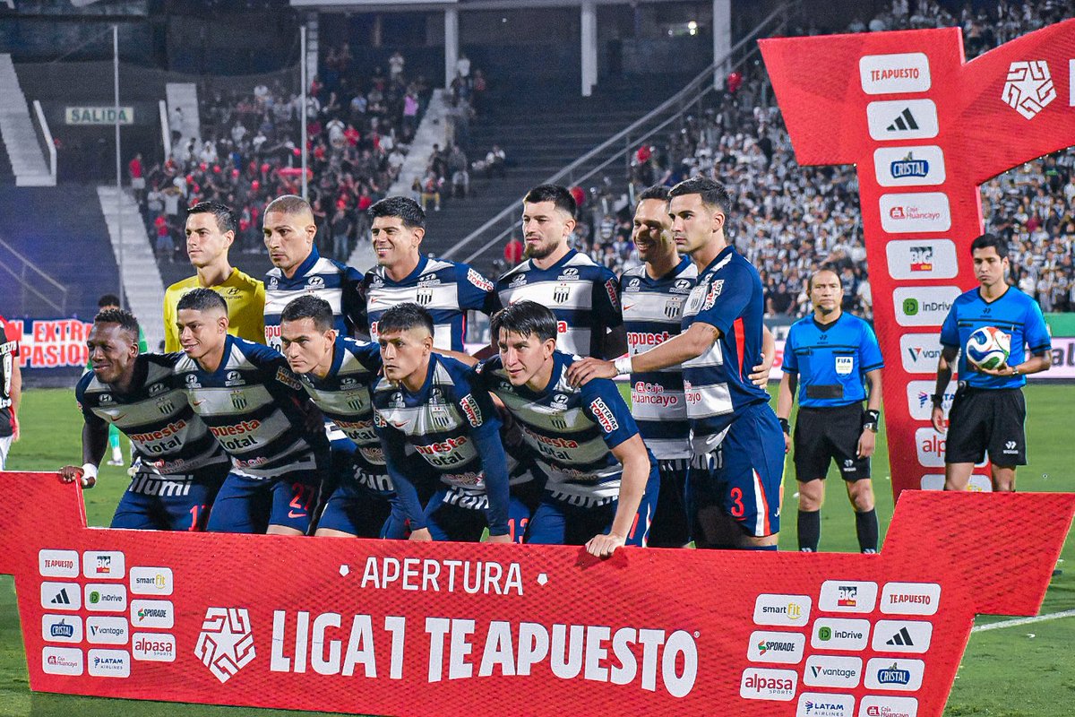 Alianza Lima estrena indumentaria por su 125 aniversario y dispone el siguiente once para enfrentar a FBC Melgar en Matute

📸 <a href="/agenblanquiazul/">Agencia Blanquiazul</a> 

#AlianzaLima #FBCMelgar #LIGA1