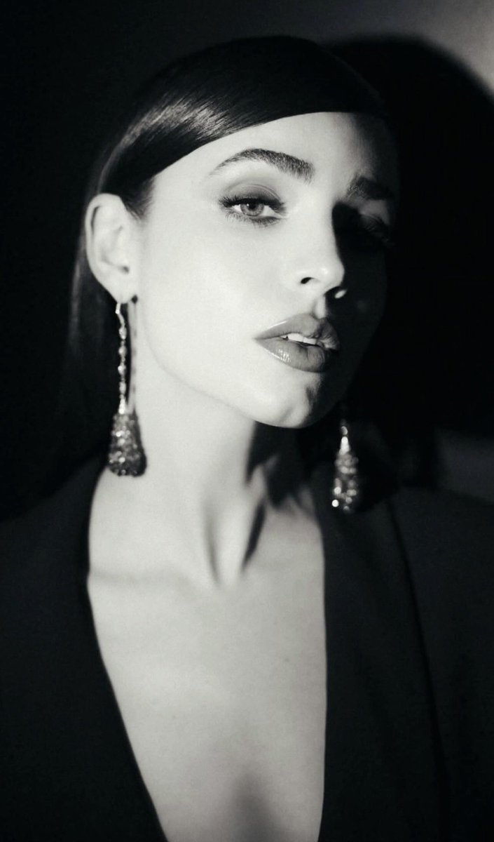 Sofia Carson Info tweet media