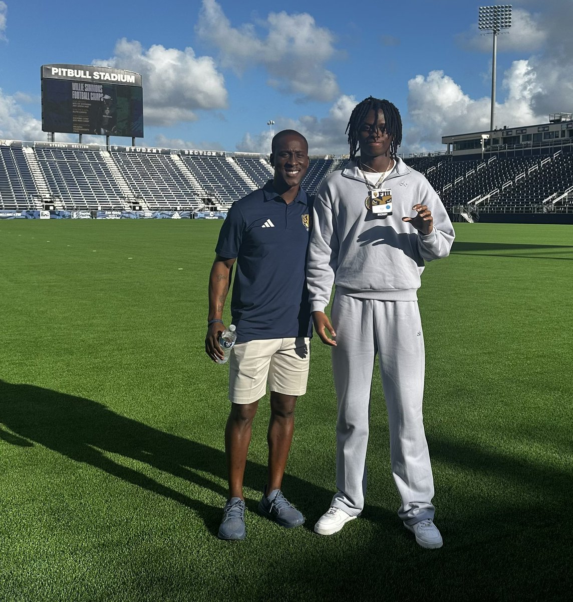 TyreLloyd 3⭐️ tweet media