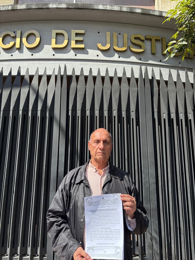 Venezolanos, tras casi dos años de injusta prisión y de resistir en libertad condicional, hoy recupero mi libertad PLENA. 

Mi prioridad son los que faltan: Los casi 500 presos políticos. Esta lucha cívica termina cuando todos sean libres de verdad.