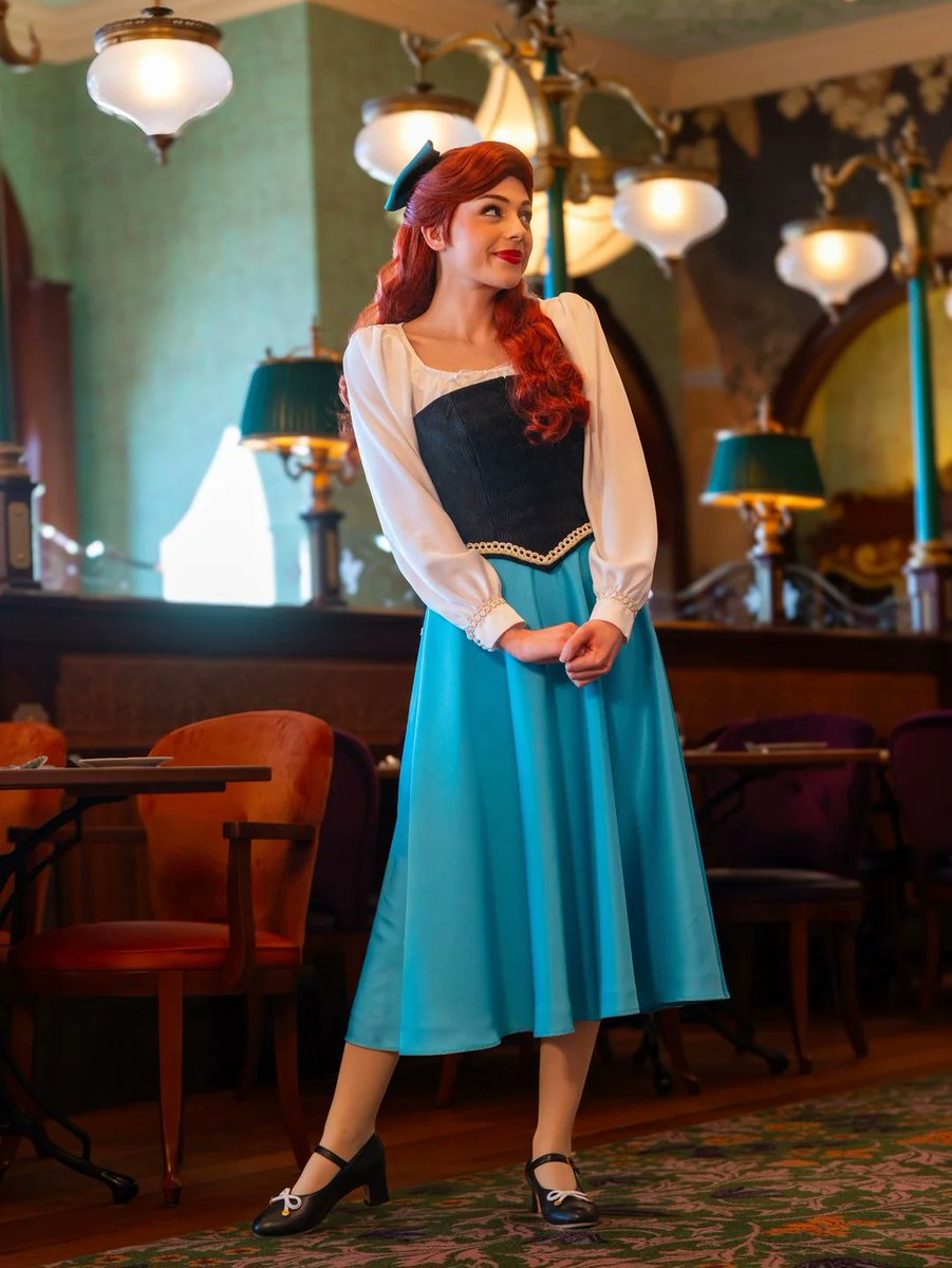 DWFJP's tweet photo. 👑ディズニーランド・パリ

新プリンセスダイニング
「The Regal View Restaurant &amp; Lounge」
📅3月29日スタート

アリエル、ムーラン、オーロラ姫などが
✨新コスチュームで登場。

朝食・ランチ・ディナーで
プリンセスと特別な食事体験が楽しめます。
https://t.co/76qAkHirFw https://t.co/PRJ5W3nLJ4