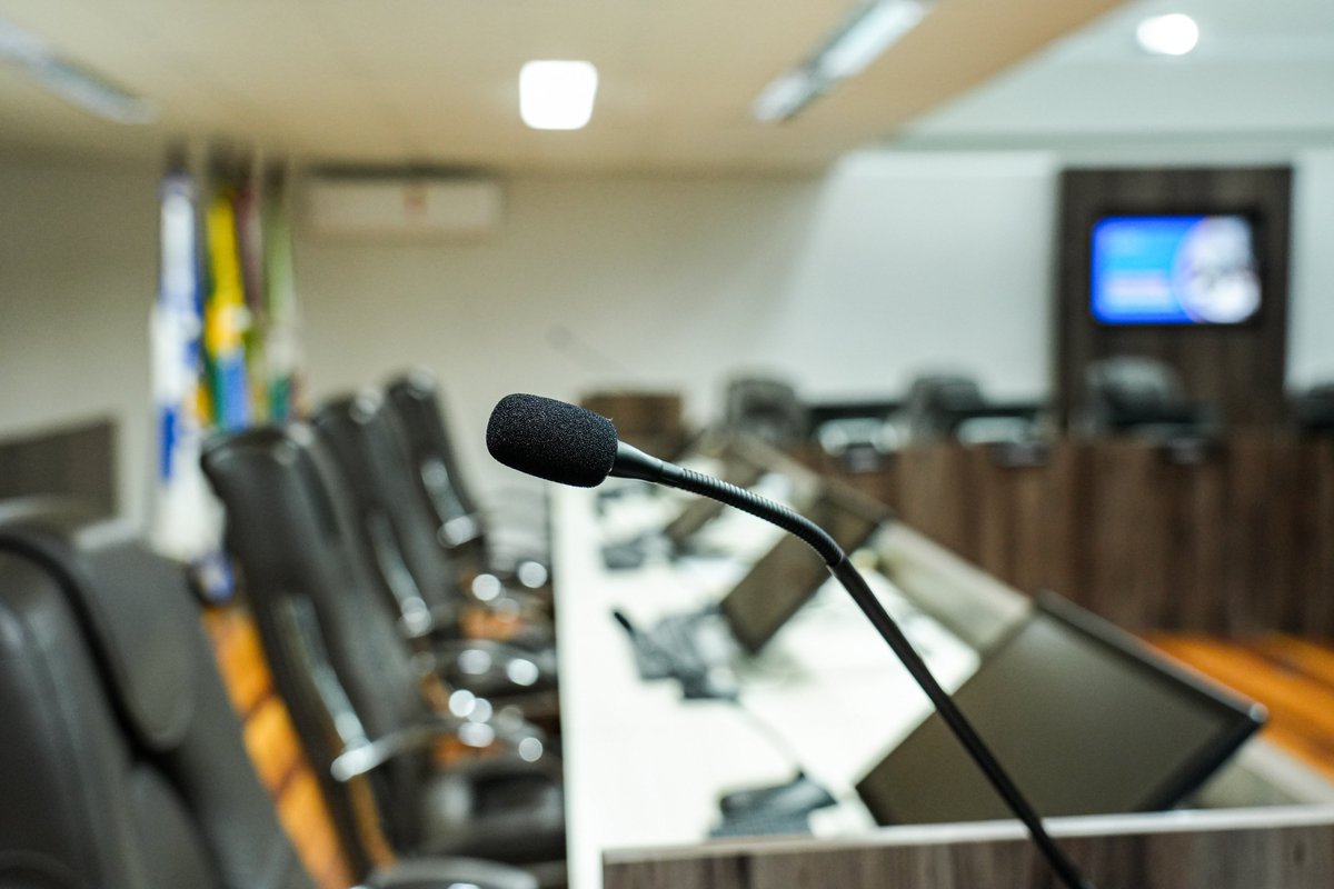 A sessão desta terça-feira da Câmara de BC terá seis projetos em pauta. A reunião será às 18h30, e terá transmissão pela 101,5 FM, pelo Youtube, Facebook e site do Legislativo.

Saiba mais sobre os projetos em pauta: balneariocamboriu.sc.leg.br/imprensa/notic…