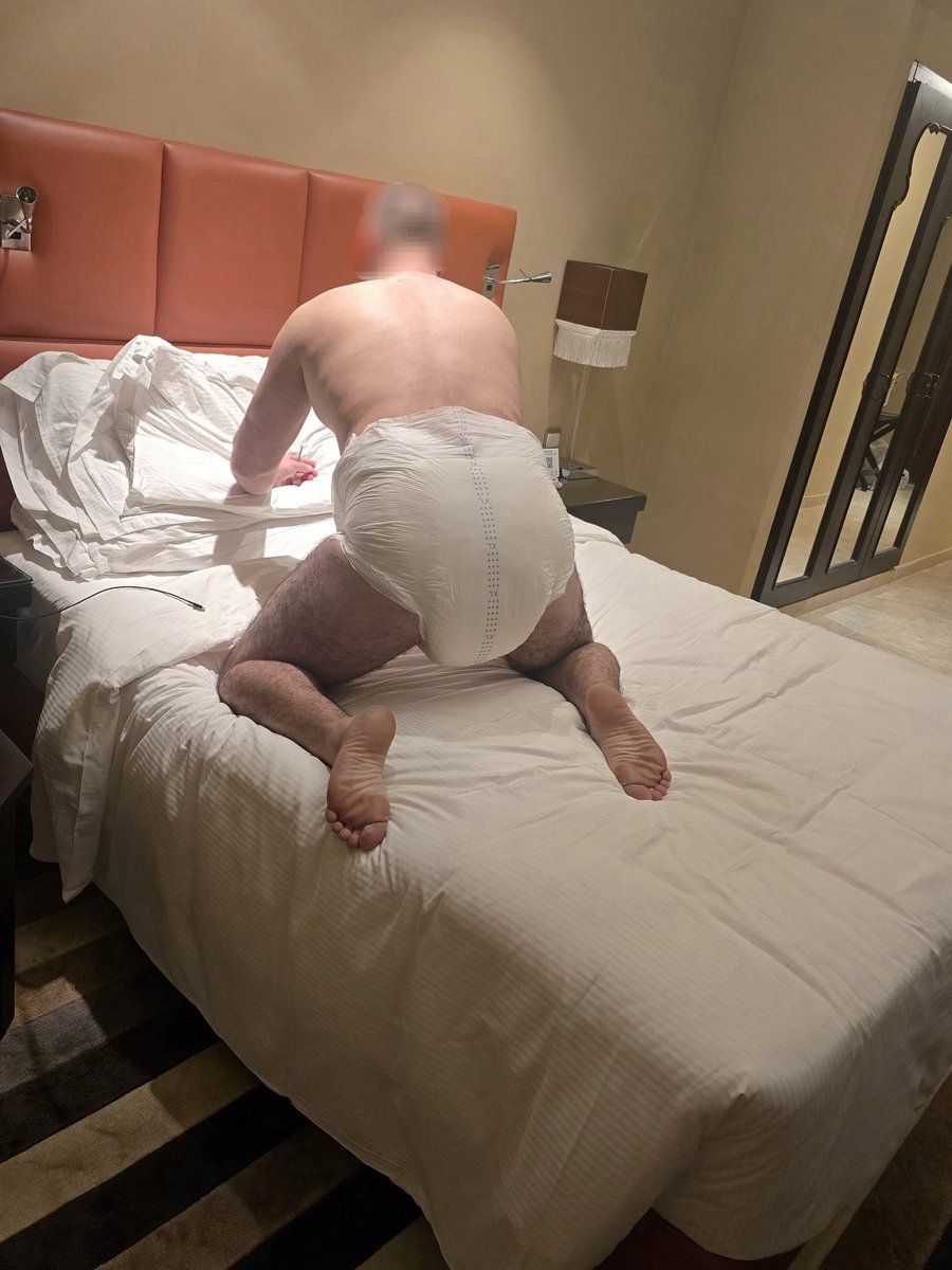 diaper lover tweet media