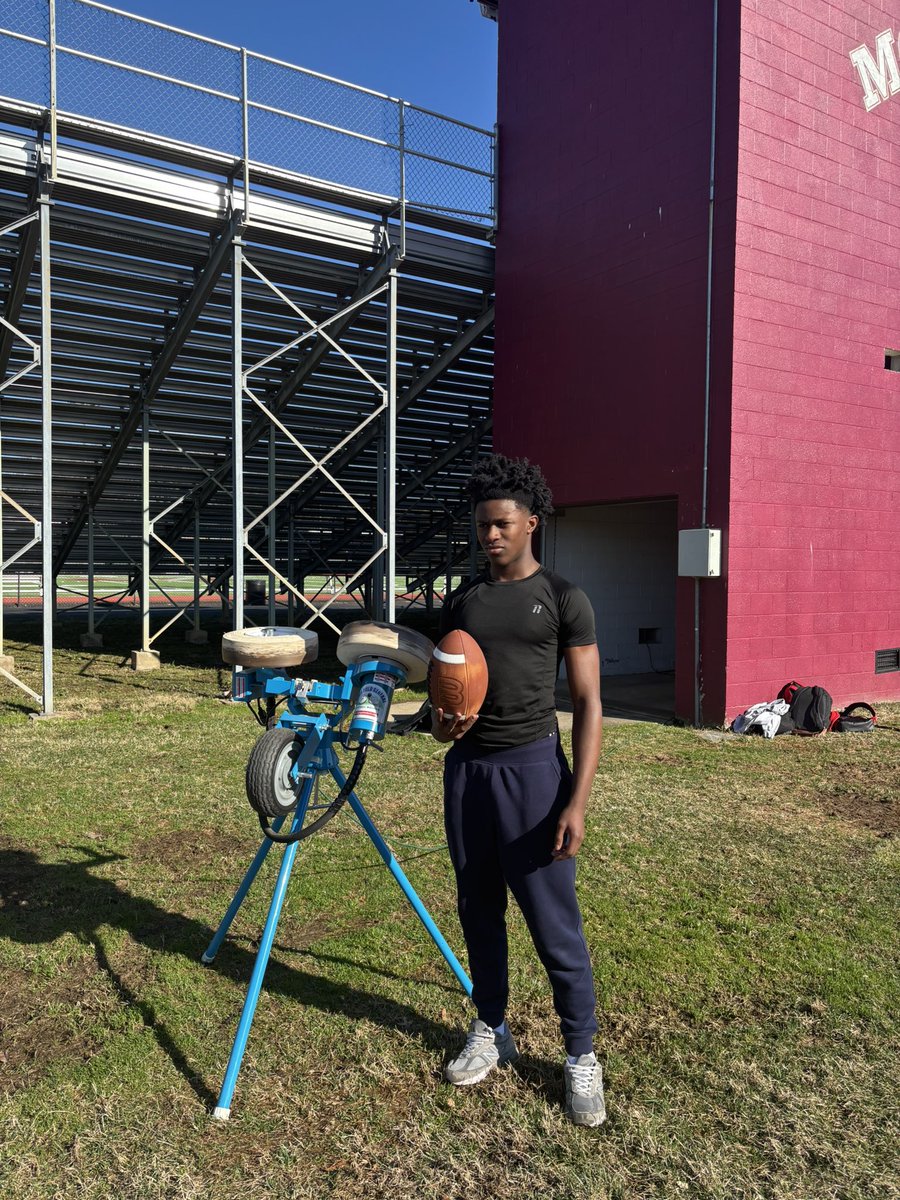 Mt. Vernon Football tweet media