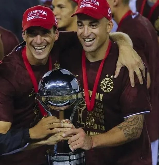 leopanno's tweet photo. No es ética, estaban cagados https://t.co/0KcklJRmSD
