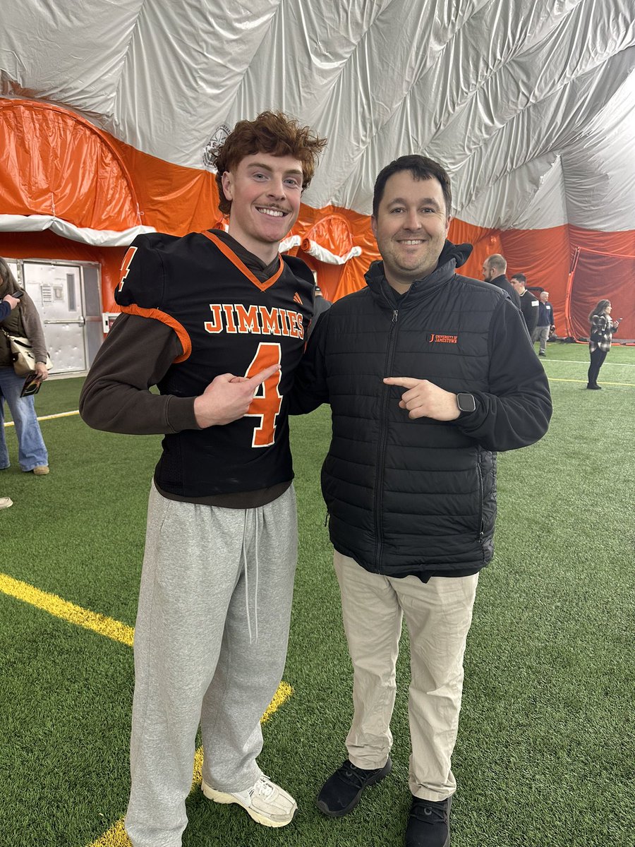 Max Mannausau tweet media