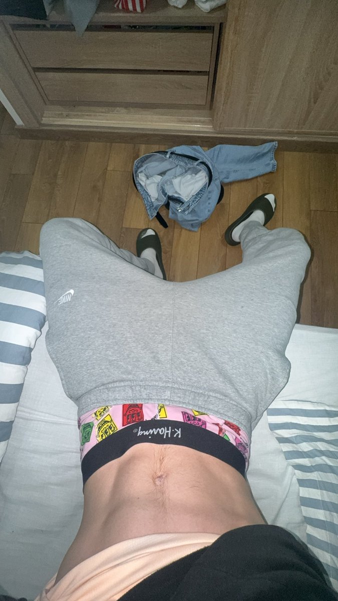 Mistral_Off tweet media