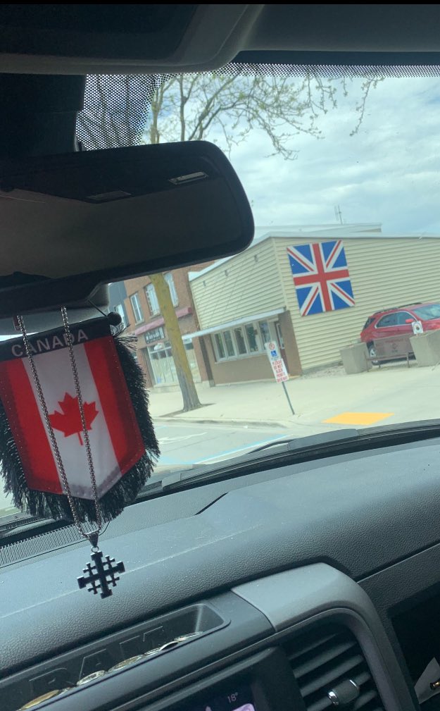 Evyn Ciampa🍁 tweet media