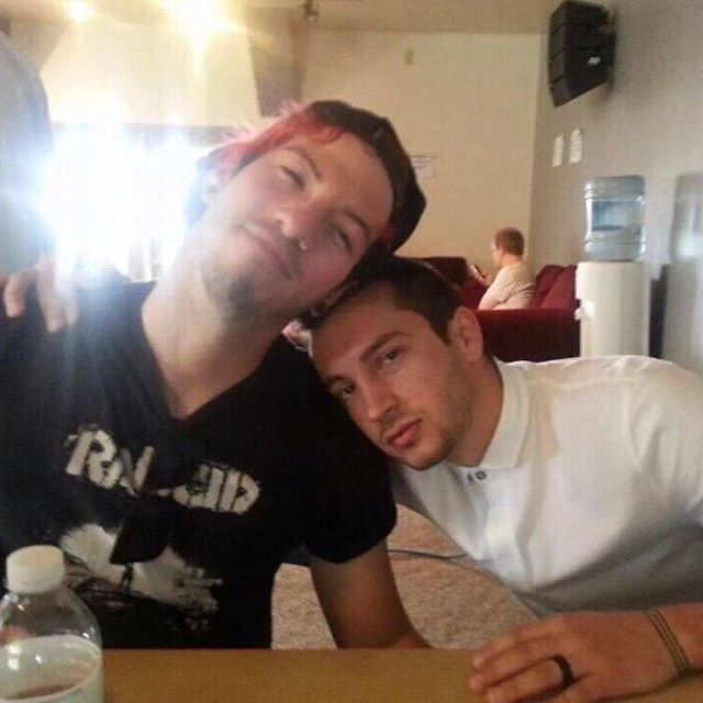 matt00000003's tweet photo. what do we call this genre of photos https://t.co/f5AD1Npa2Q