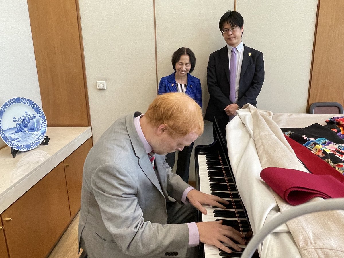 Embajada del Japón en Chile tweet media