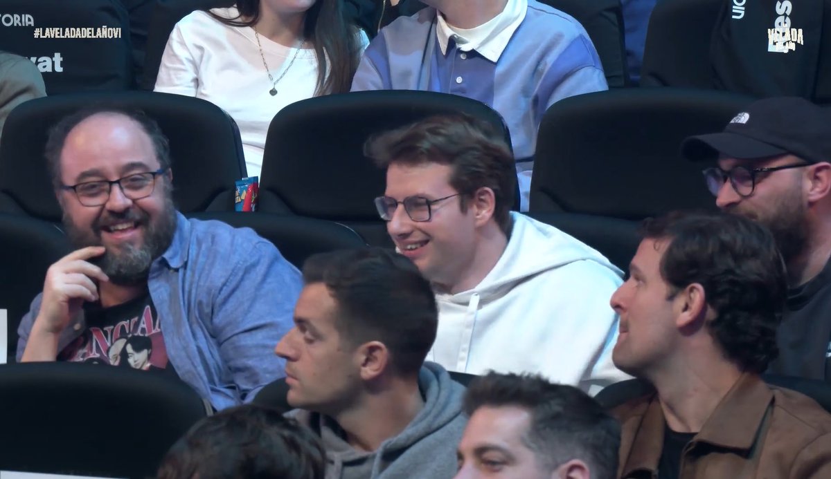 𝑒𝑖𝑖﹎ tweet media