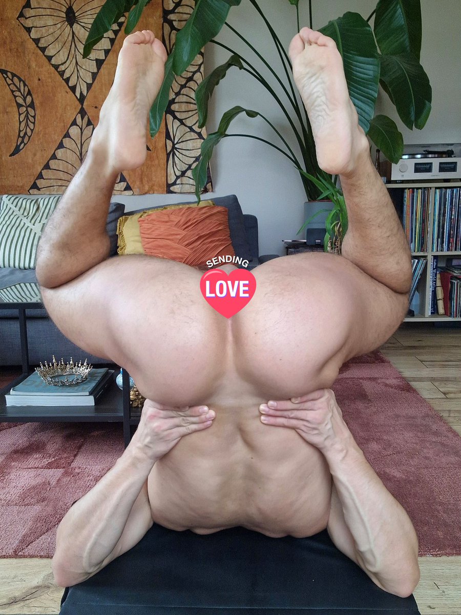 Latin Papi tweet media